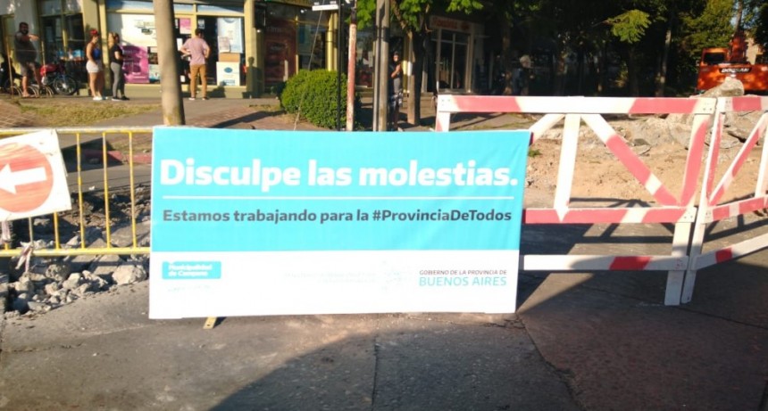 Colella :  Abella se saca fotos con obras que hace con fondos provinciales