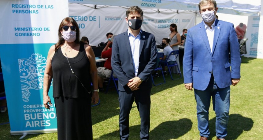  ALMIRANTE BROWN :  Kicillof, García y Cascallares recorrieron el operativo Mi Registro, Mi Barrio