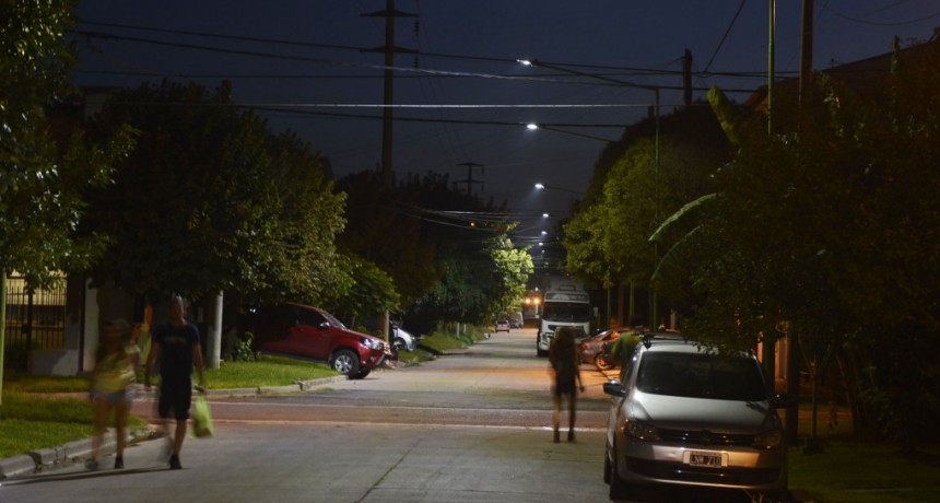 Comenzó el encendido de la segunda etapa de la nueva luminaria LED