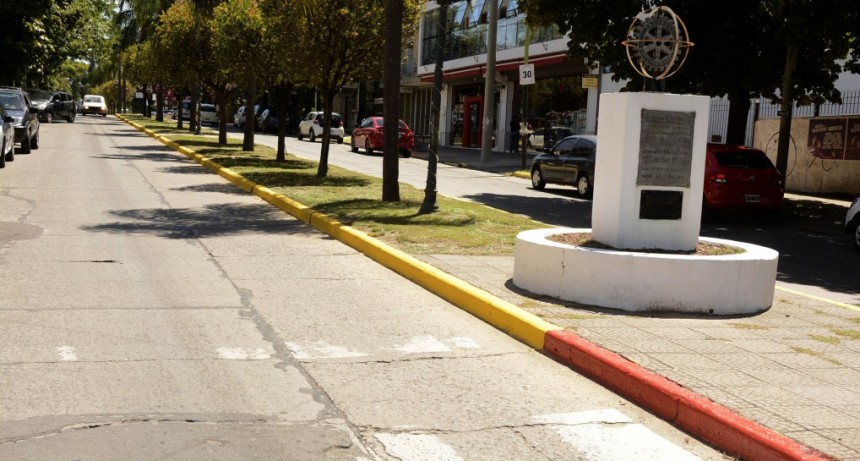 Siguen las tareas de demarcación vial en calles y avenidas de la ciudad