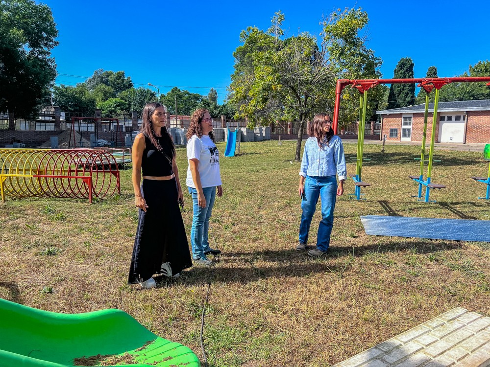 Elisa Abella supervisó obras en el Jardín de Infantes N° 921