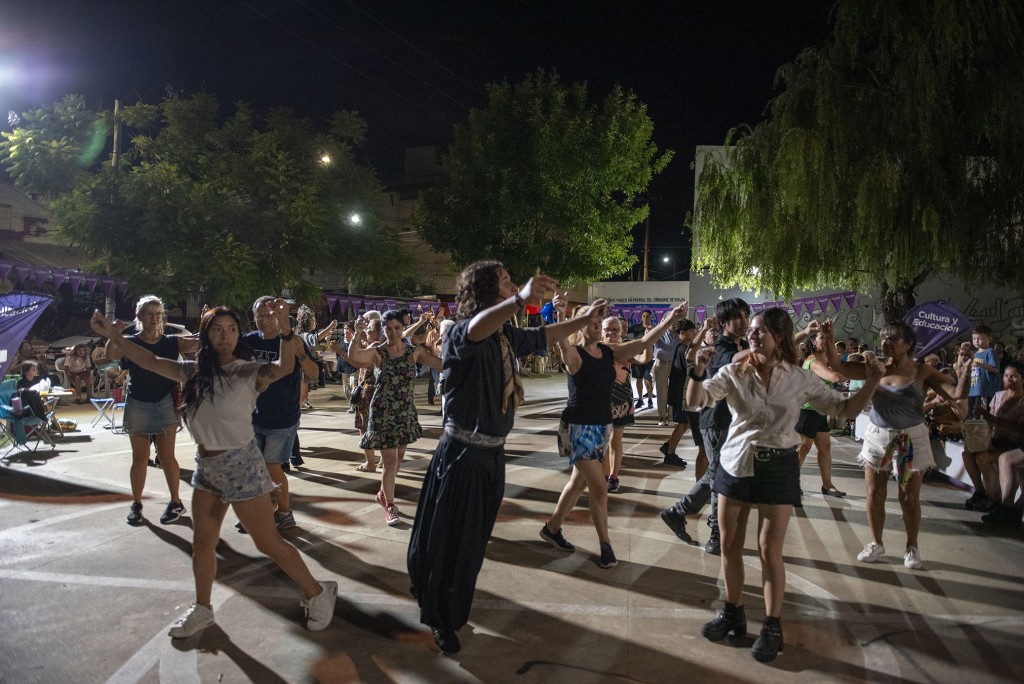 La “Peña de las Carretas” ya es un clásico: otra exitosa noche de folklore