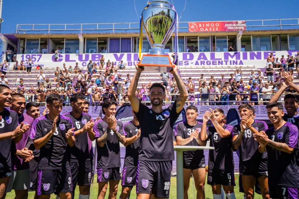Ante una gran convocatoria, Villa Dálmine se quedó con la “Copa Municipalidad de Campana”