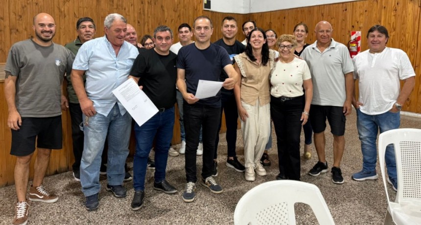 Abella se reunió con la nueva comisión directiva de la sociedad de fomento Dallera–Romano