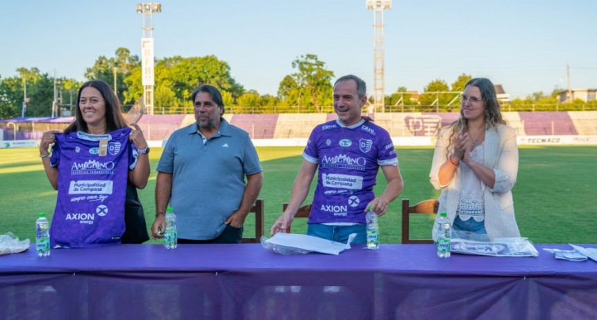 Abella fue reconocido por Villa Dálmine en la presentación de la nueva camiseta