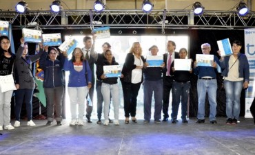 El Municipio acompa&ntilde;a una nueva entrega gratuita de decodificadores de televisi&oacute;n digital abierta