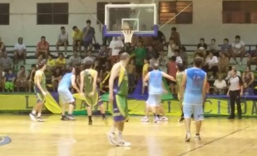 Ciudad de Campana recibe a Sportivo Escobar por la primera semifinal del Torneo Provincial