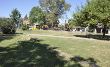 Se realizaron trabajos de mejora en la plaza del barrio Villanueva