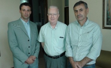 El Obispo Laxague recibi&oacute; a concejales del bloque Cambiemos 