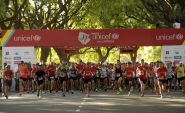 Atletas del Club Ciudad de Campana en la Marat�n UNICEF