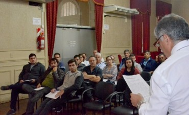 Contin&uacute;a la capacitaci&oacute;n para los inspectores municipales 