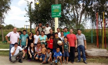 Voluntarios de Cambiemos recuperaron la plaza del barrio Santa Luc&iacute;a
