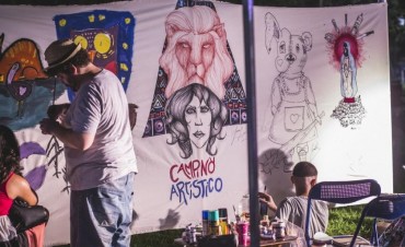 El Camping Art&iacute;stico se despidi&oacute; del verano con un &uacute;ltimo acampe en la plaza Eduardo Costa 