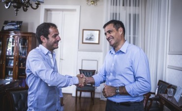 El Intendente present&oacute; al nuevo director general de Habilitaciones