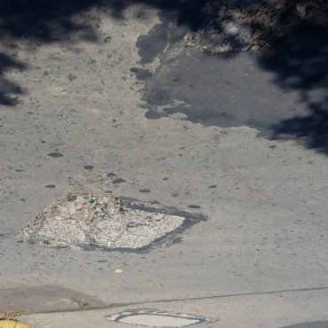 El pozo nuestro de cada d�a: hoy Jean Jaures esquina Belgrano