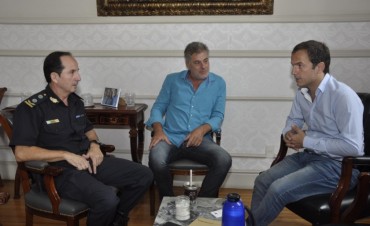 El Intendente se reuni&oacute; con el jefe de la Departamental Z&aacute;rate &ndash; Campana 