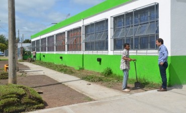 Ariel del Plata: se finaliz&oacute; la reparaci&oacute;n de las veredas de la Escuela N&deg;22