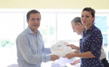 El Intendente entreg&oacute; indumentaria al personal de la Secretar&iacute;a de Salud