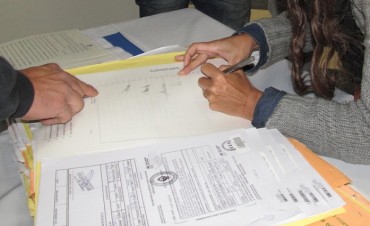 Familias de Campana se convertir&aacute;n en propietarias de sus viviendas