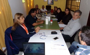 Se llevo a cabo en la sede del Sindicato de Trabajadores Municipales la primera Reuni&oacute;n Paritaria 2017.