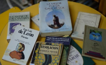 Campana se suma al D&iacute;a Mundial de la Poes&iacute;a con Poes&iacute;a en Oto&ntilde;o