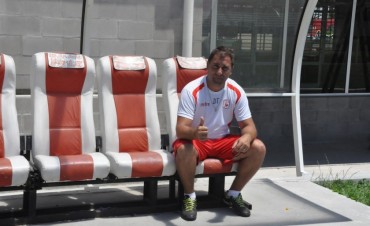 Walter Otta feliz por el triunfo del Deportivo Morón