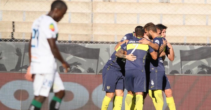 Boca Juniors gan&oacute; y sigue solo en la punta