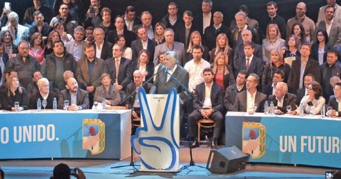 Incertidumbre en el PJ ante posibles candidaturas por afuera