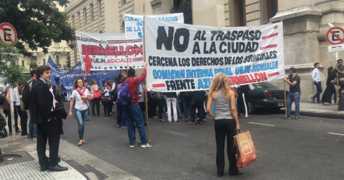 Judiciales completaron el paro de 36 horas
