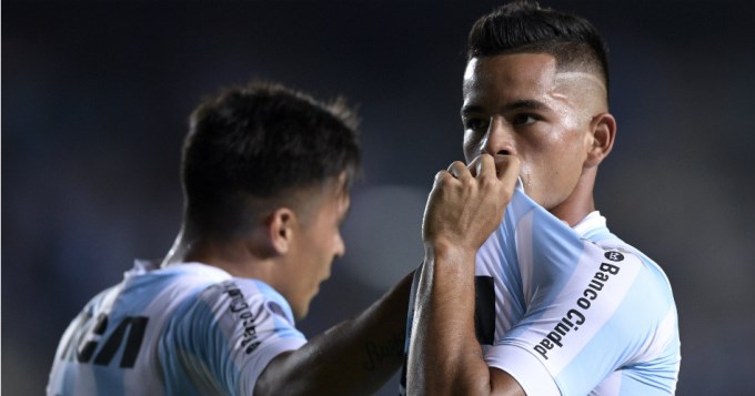 Racing Club gan&oacute; por la m&iacute;nima en su debut Sudamericano