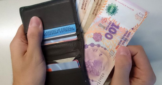 Una familia necesita $13.673,50 para no ser pobre 