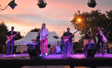 Cientos de familias disfrutaron del festival &ldquo;Cumbia en la 1&ordm; de mayo&rdquo;