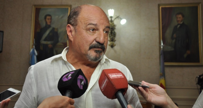 Cazador: &ldquo;Tener un avi&oacute;n de Malvinas en Campana es un gran homenaje a los veteranos&rdquo;