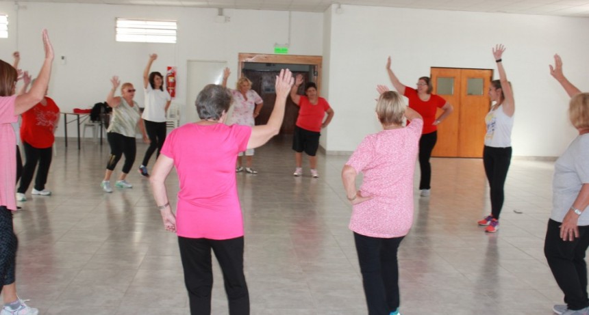Comenzaron las actividades deportivas gratuitas para adultos mayores