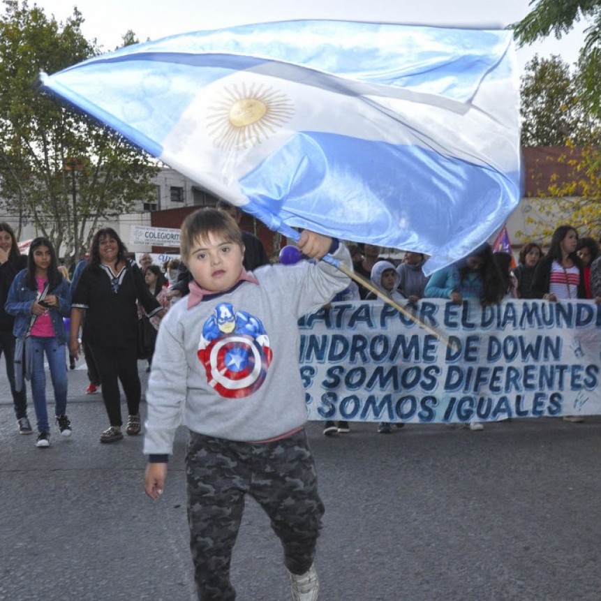 Con la 5&ordm; caminata de concientizaci&oacute;n, Campana celebr&oacute; el D&iacute;a Mundial del S&iacute;ndrome de Down