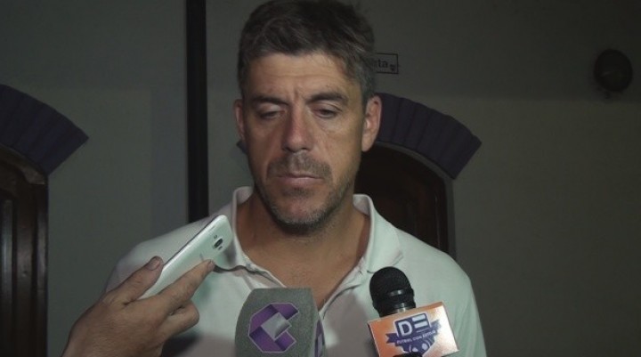 Felipe De La Riva: tenemos que pensar primero en salvarnos del descenso