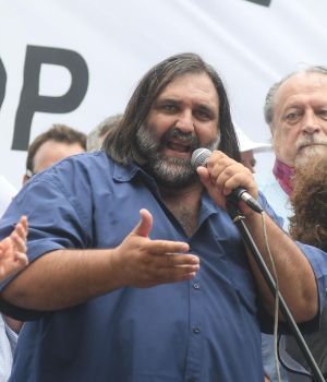 Maestros bonaerenses buscan frenar en la Justicia las jubilaciones de oficio 