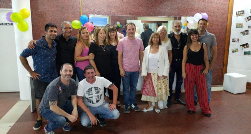 Abella particip&oacute; de los festejos de la sociedad de fomento del barrio Siderca