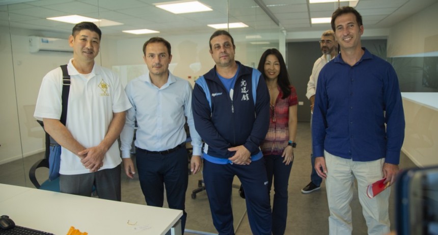 Abella recibi&oacute; al sensei japon&eacute;s Mitsutada Iha