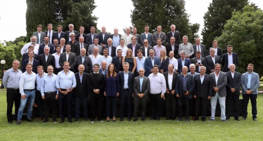 Abella particip&oacute; de una reuni&oacute;n de intendentes encabezada por Macri y Vidal
