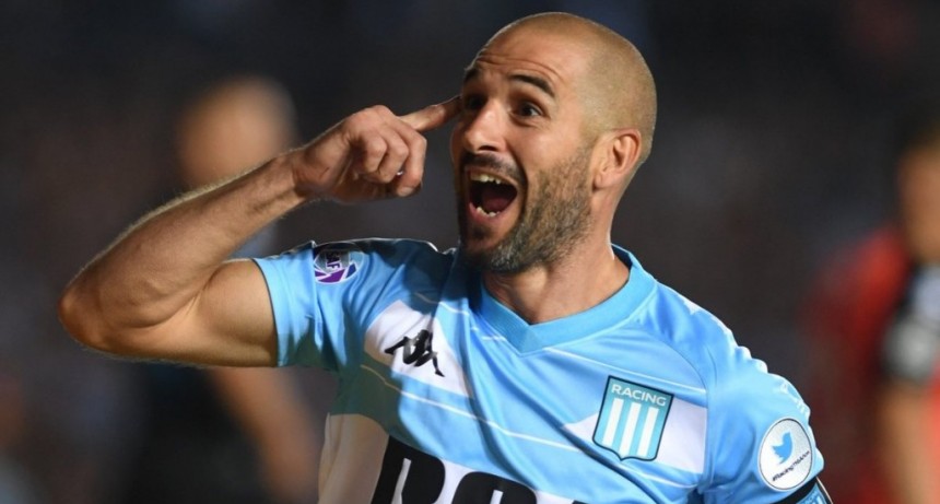 Racing Club derrot&oacute; a Belgrano de C&oacute;rdoba y se afianza en lo m&aacute;s alto de la Superliga