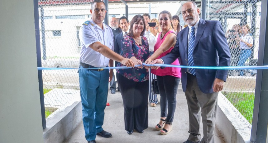 Funcionarios acompa&ntilde;aron la inauguraci&oacute;n de las escuelas de la c&aacute;rcel juvenil de Campana