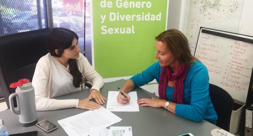 Campana recibi&oacute; el fondo de emergencia para mujeres que atraviesen situaciones de violencia de g&eacute;nero