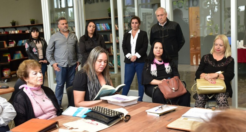 Con un encuentro literario, se celebr&oacute; el D&iacute;a Internacional de la Poes&iacute;a