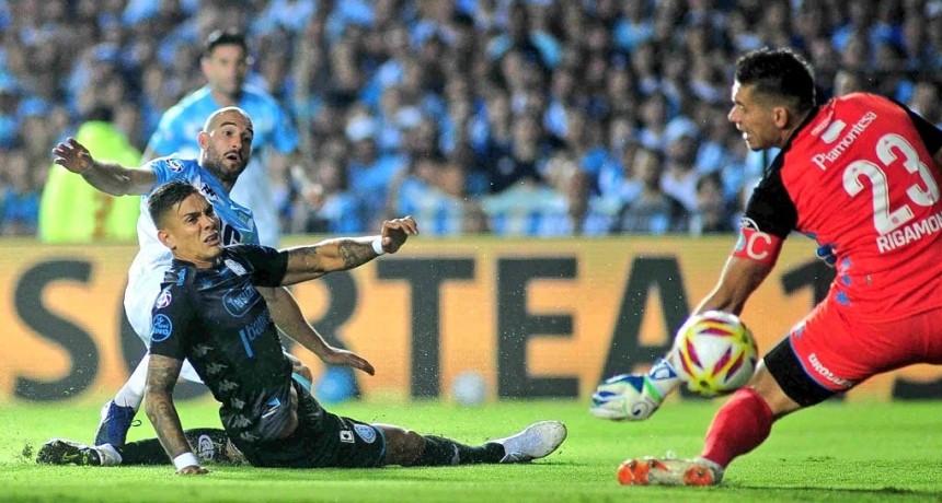 Se program&oacute; la 24&ordm; fecha de la S&uacute;perliga Argentina: Racing Club y Defensa y Justicia juegan a la misma hora