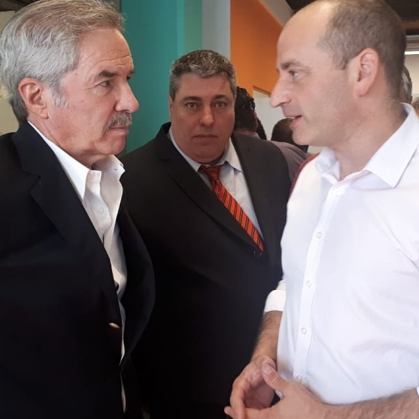 Colella participo de un encuentro de dirigentes de RED x Argentina