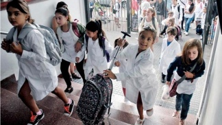 El lunes comienzan las clases tras una nueva propuesta a gremios docentes