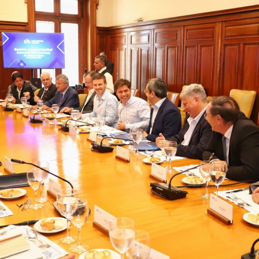 Kicillof y Costa se reunieron con dirigentes de la UIA para trabajar en el desarrollo de los sectores industriales
