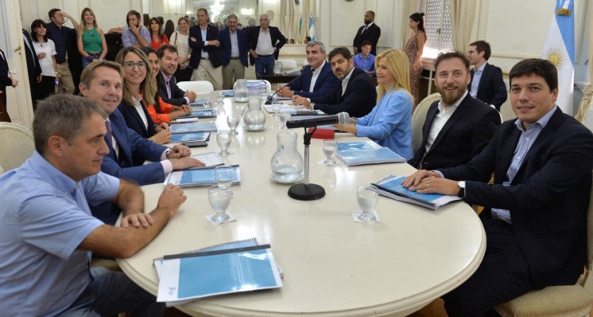 La Provincia present&oacute; el primer informe ante la Bicameral de Seguimiento de las emergencias