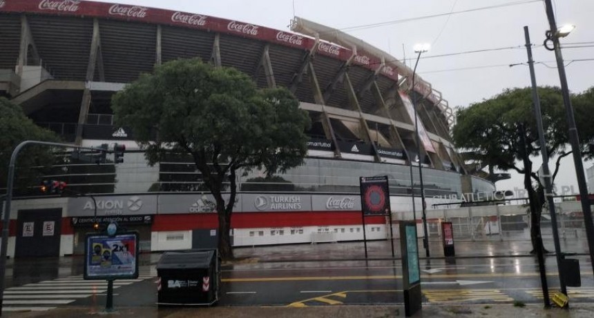El presidente Fern&aacute;ndez entendi&oacute; la decisi&oacute;n de no presentarse ante Atl&eacute;tico Tucum&aacute;n